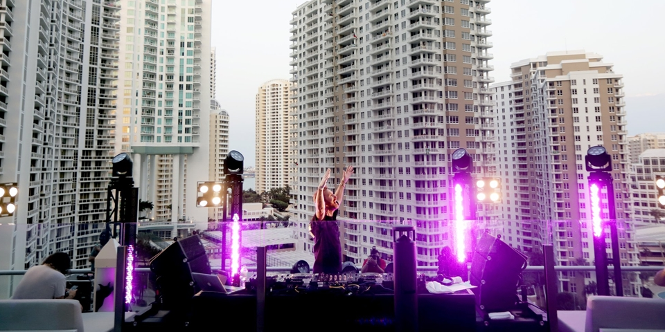David Guetta mixe à Miami et récolte 600.000 euros !