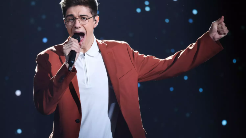 Axel de la Star Academy va sortir un nouveau single !