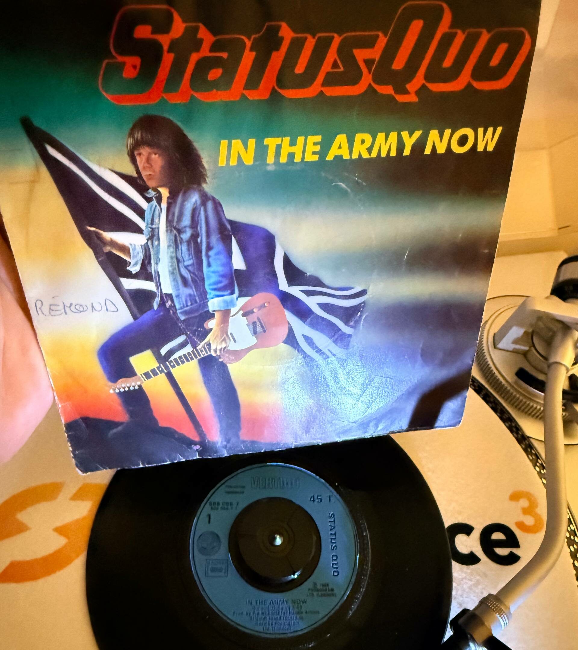 🎶 Le Vinyle de 10h moins 10 — Status Quo « In the Army Now »