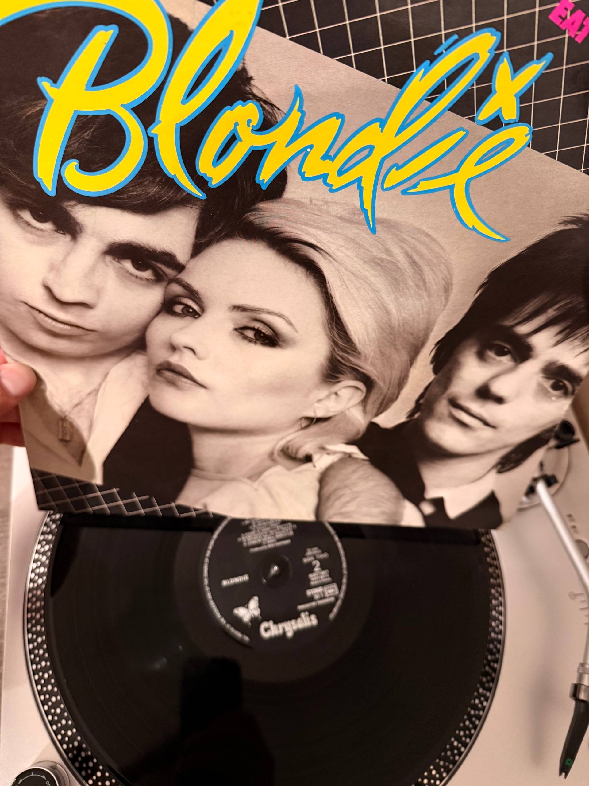 🎵 Le Vinyle de 10h moins 10 – Dimanche 22 Mars : Atomic de Blondie