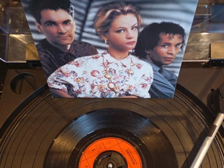 🎵 Le Vinyle de 10h moins 10 – Dimanche 19 avril – Niagara – Tchiki Boum