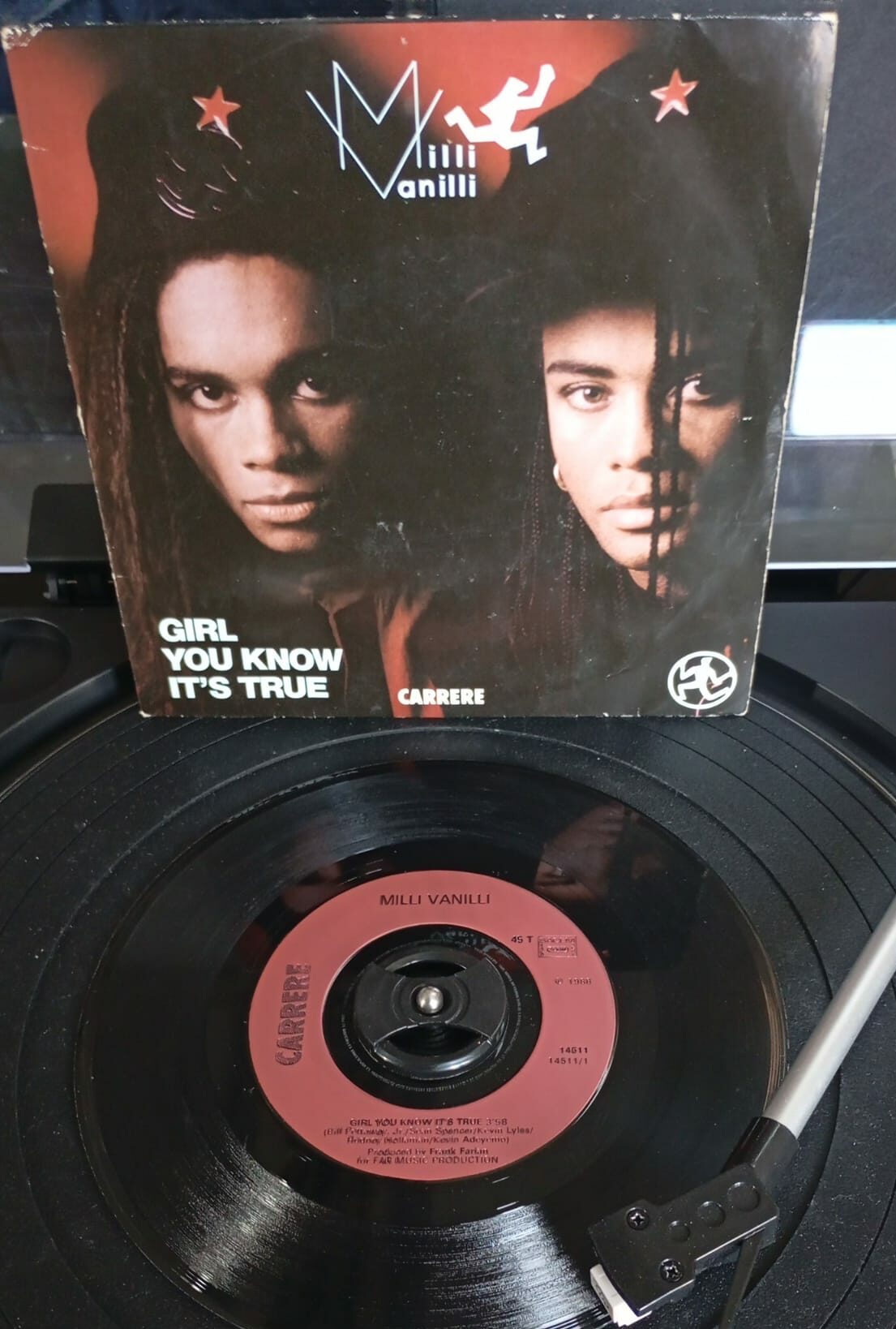 🎵 Le Vinyle de 10h moins 10 – Dimanche 10 mai – Milli Vanilli – Girl You Know It&rsquo;s True
