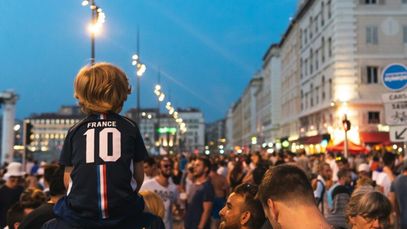 Tous Derrière les Bleus !